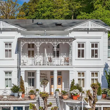 Villa Granitz, Ostseebad Sellin, Insel Ruegen, Gemuetliche 38 Quadratmeter Gross, Bietet Die Lieblingsplatz In Der Villa Granitz Zwei Personen Alle Annehmlichkeiten Fuer Unbeschwerte Urlaubstage * Sellin (Rugen)